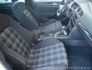 Volkswagen Golf Comfortline 2.0 TDI GTD 2016