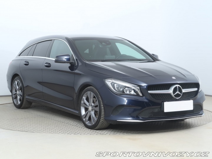 Mercedes-Benz CLA Urban 200 2016