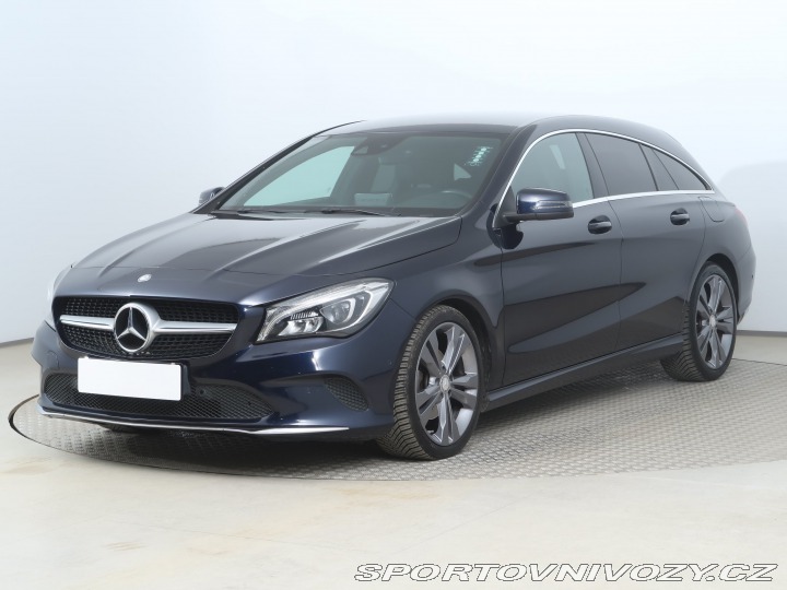 Mercedes-Benz CLA Urban 200 2016