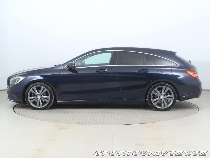 Mercedes-Benz CLA Urban 200 2016