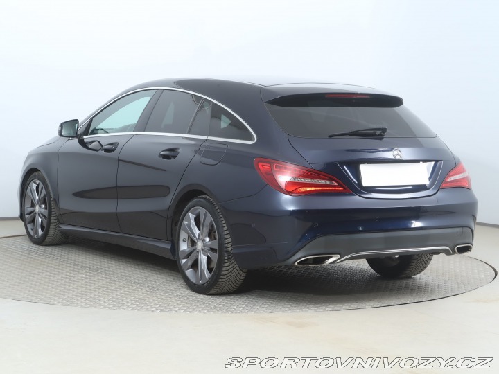 Mercedes-Benz CLA Urban 200 2016