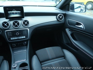Mercedes-Benz CLA Urban 200 2016