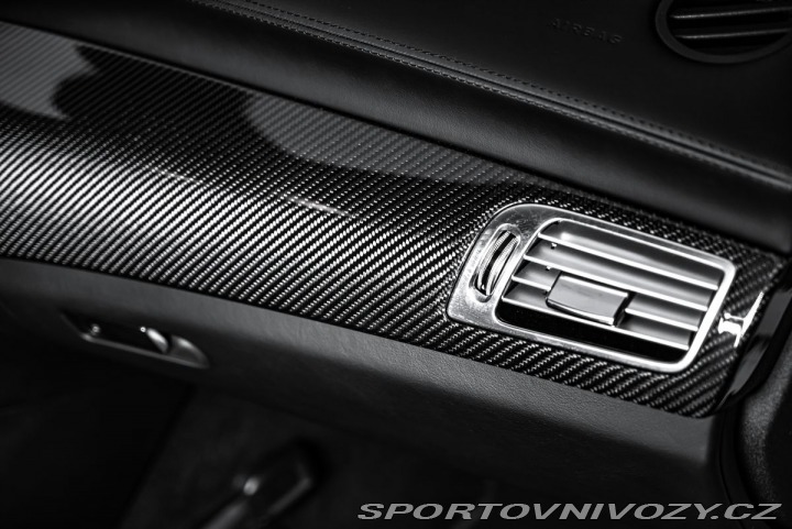 Mercedes-Benz CLS Designo Carbon H&K 1800