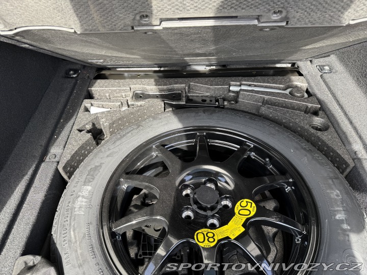 Ostatní značky Ostatní modely Range Rover Velar HSE R-D 2019