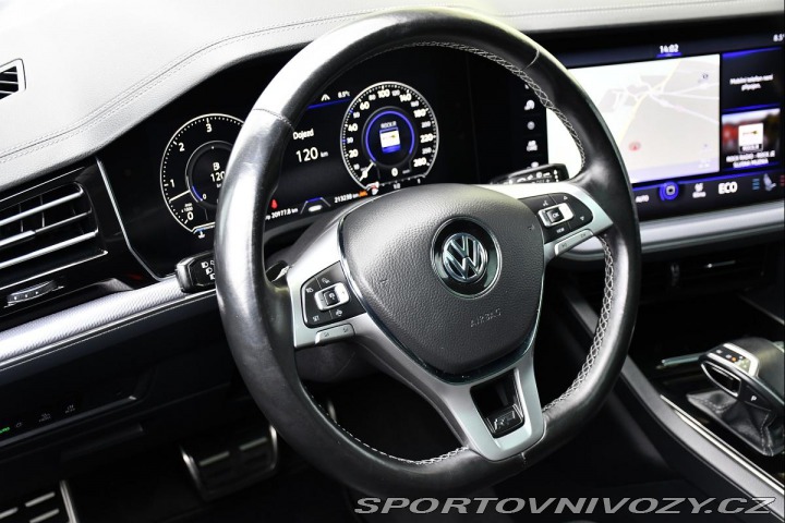 Volkswagen Ostatní modely Touareg 3.0TDi R-LINE PANO TAŽNÉ 2020