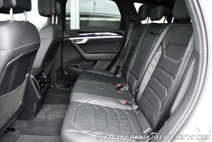 Volkswagen Ostatní modely Touareg 3.0TDi R-LINE PANO REZERV 2020