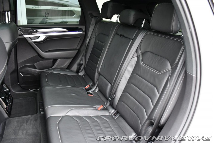Volkswagen Ostatní modely Touareg 3.0TDi R-LINE PANO REZERV 2020