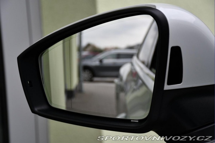 Volkswagen Ostatní modely Touareg 3.0TDi R-LINE PANO REZERV 2020