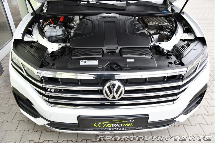 Volkswagen Ostatní modely Touareg 3.0TDi R-LINE PANO TAŽNÉ 2020