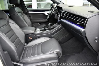 Volkswagen Ostatní modely Touareg 3.0TDi R-LINE PANO TAŽNÉ 2020