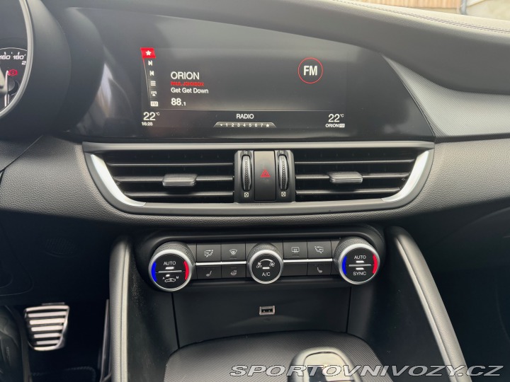 Alfa Romeo Giulia VELOCE Q4 2.0T 206kW 2019