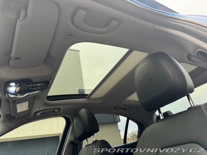 Alfa Romeo Giulia VELOCE Q4 2.0T 206kW 2019