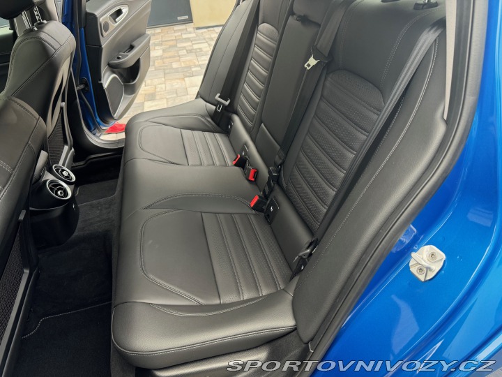 Alfa Romeo Giulia VELOCE Q4 2.0T 206kW 2019