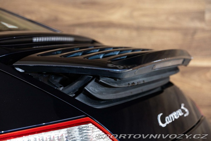 Porsche 911 Carrera S 2005