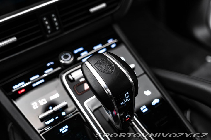 Porsche Cayenne 4.0 GTS Sport Chrono PDLS 1800