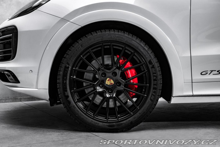 Porsche Cayenne 4.0 GTS Sport Chrono PDLS 1800