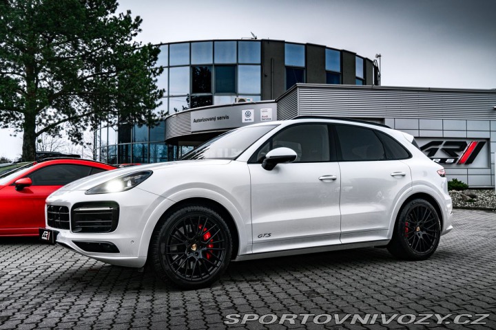 Porsche Cayenne 4.0 GTS Sport Chrono PDLS 1800