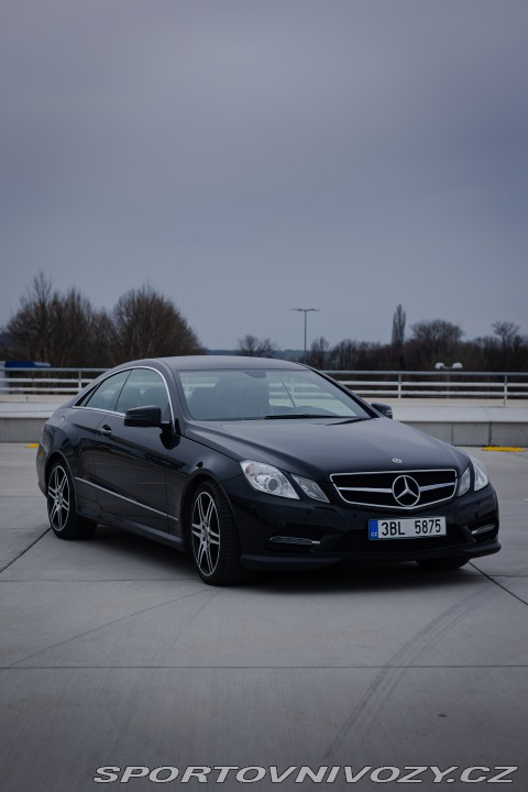 Mercedes-Benz E Mercedes-Benz E-Coupe 2012