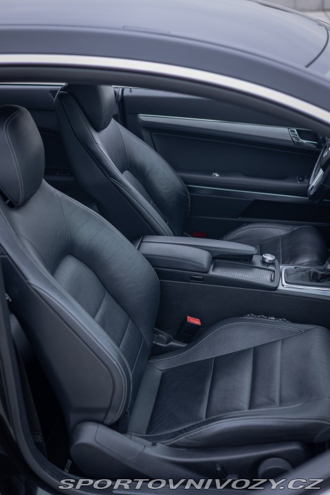 Mercedes-Benz E Mercedes-Benz E-Coupe 2012