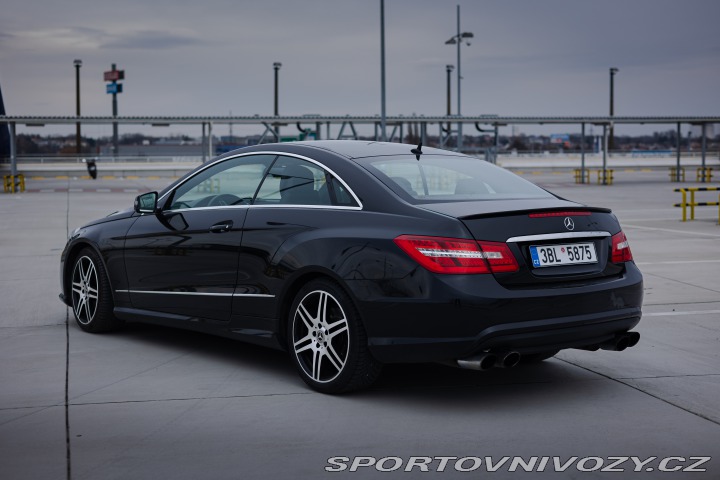 Mercedes-Benz E Mercedes-Benz E-Coupe 2012