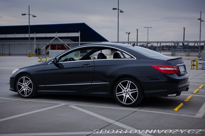 Mercedes-Benz E Mercedes-Benz E-Coupe 2012
