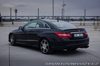 Mercedes-Benz E Mercedes-Benz E-Coupe 2012