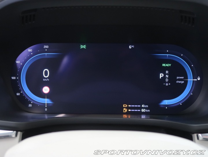 Volvo Ostatní modely XC60 Momentum T6 Recharge 2023