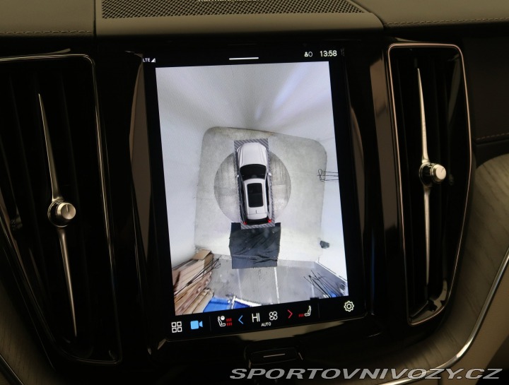 Volvo Ostatní modely XC60 Momentum T6 Recharge 2023