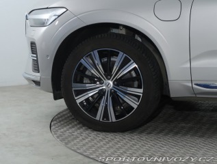 Volvo Ostatní modely XC60 Momentum T6 Recharge 2023