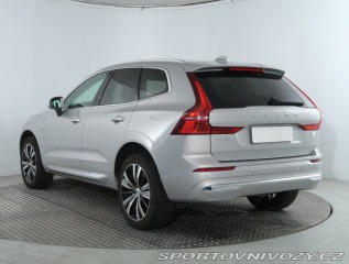 Volvo Ostatní modely XC60 Momentum T6 Recharge 2023