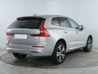 Volvo Ostatní modely XC60 Momentum T6 Recharge 2023