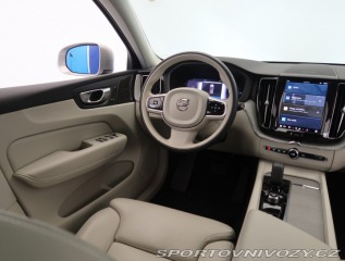 Volvo Ostatní modely XC60 Momentum T6 Recharge 2023