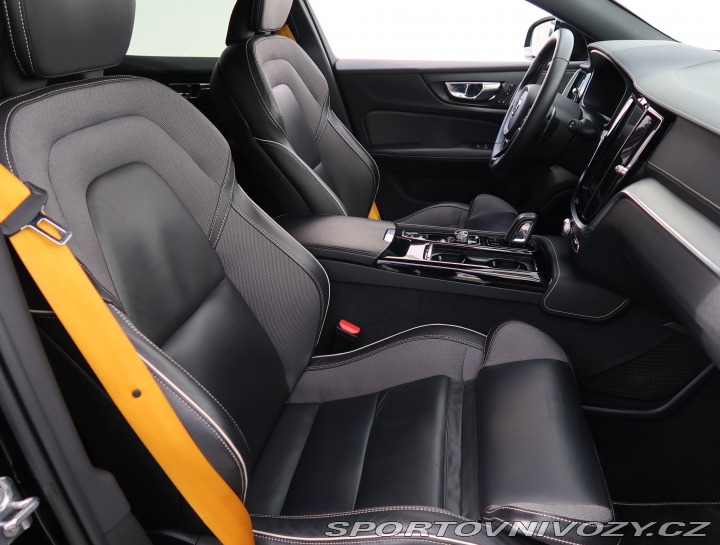 Volvo V60 T8 Polestar 2021