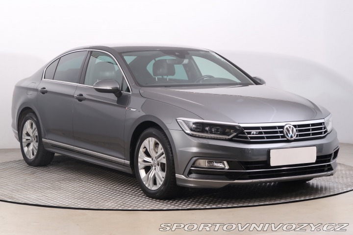 Volkswagen Ostatní modely Passat R-Line 2.0 TSI 2016