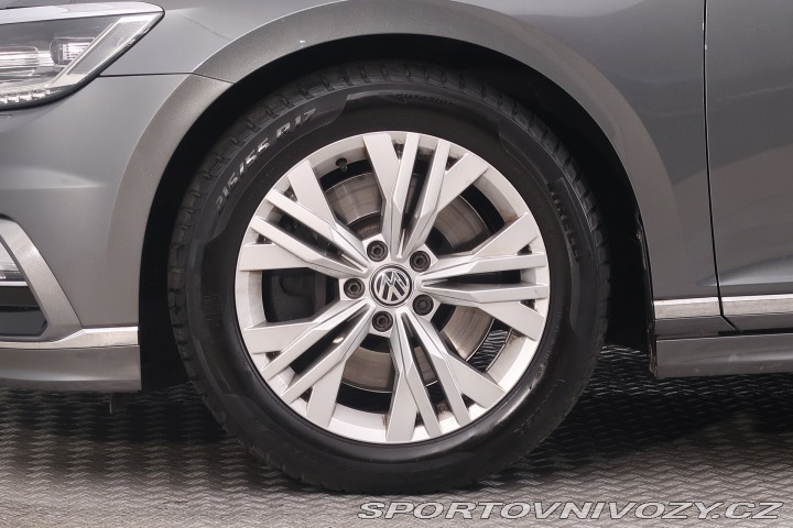 Volkswagen Ostatní modely Passat R-Line 2.0 TSI 2016