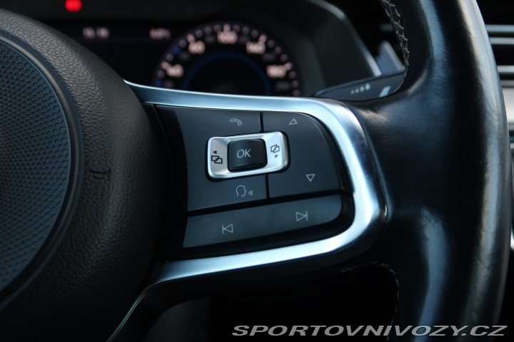 Volkswagen Ostatní modely Passat R-Line 2.0 TSI 2016