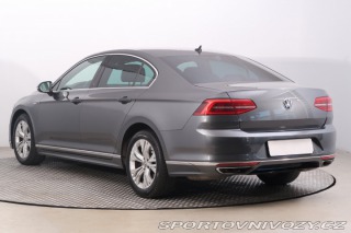 Volkswagen Ostatní modely Passat R-Line 2.0 TSI 2016