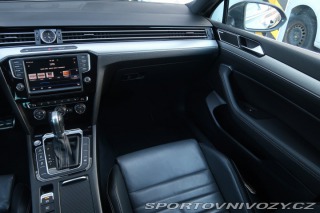 Volkswagen Ostatní modely Passat R-Line 2.0 TSI 2016