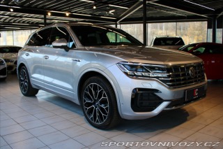 Volkswagen Ostatní modely Touareg 3.0 TDI 210kW R-Line Pano 2018