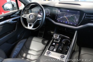 Volkswagen Ostatní modely Touareg 3.0 TDI 210kW R-Line Pano 2018