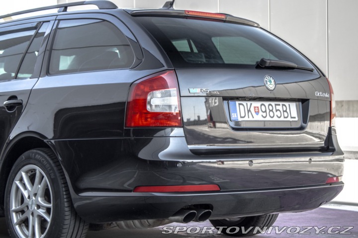 Škoda Octavia RS Combi 2.0 TDI CR DPF RS 2011