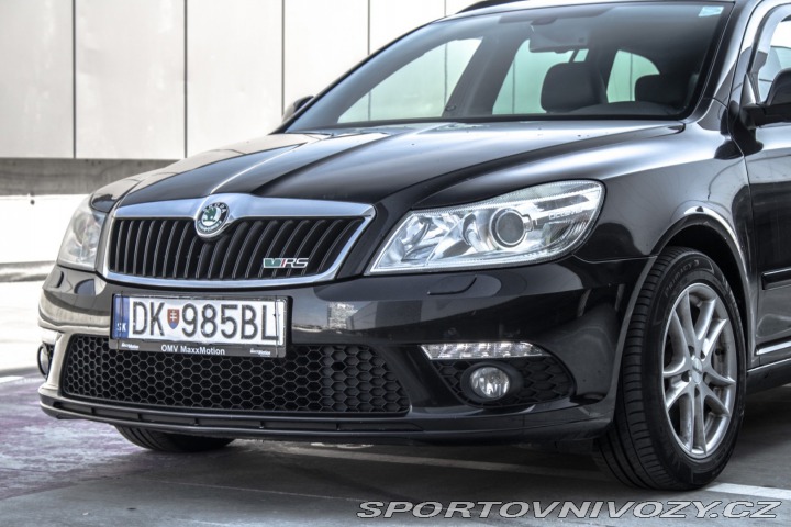 Škoda Octavia RS Combi 2.0 TDI CR DPF RS 2011