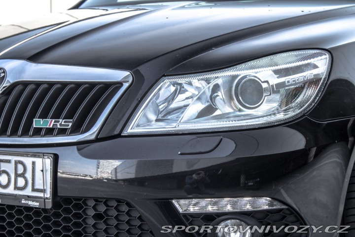 Škoda Octavia RS Combi 2.0 TDI CR DPF RS 2011