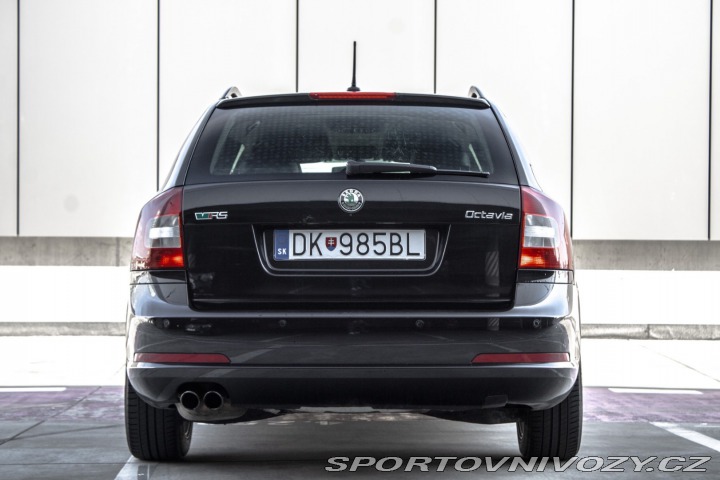 Škoda Octavia RS Combi 2.0 TDI CR DPF RS 2011