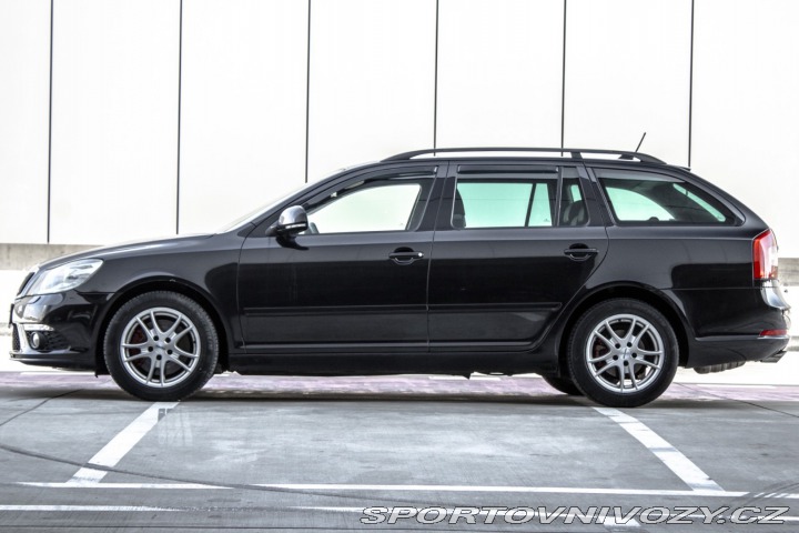 Škoda Octavia RS Combi 2.0 TDI CR DPF RS 2011
