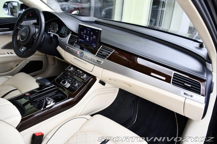 Audi S8 PLUS 4.0TFSI MAX VÝBAVA 2 2018