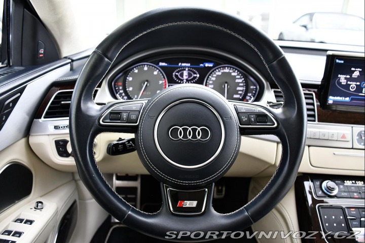 Audi S8 PLUS 4.0TFSI MAX VÝBAVA 2 2018