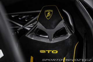 Lamborghini Huracán STO SEATS/CARBON/CAGE/CAP 2023