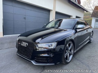 Audi RS5 2012