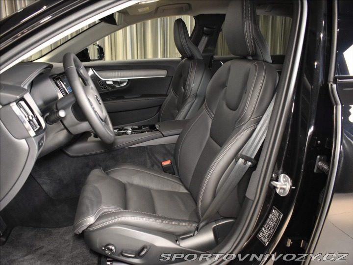 Volvo V90 2,0 Plus Dark T6 Plug-in 2025